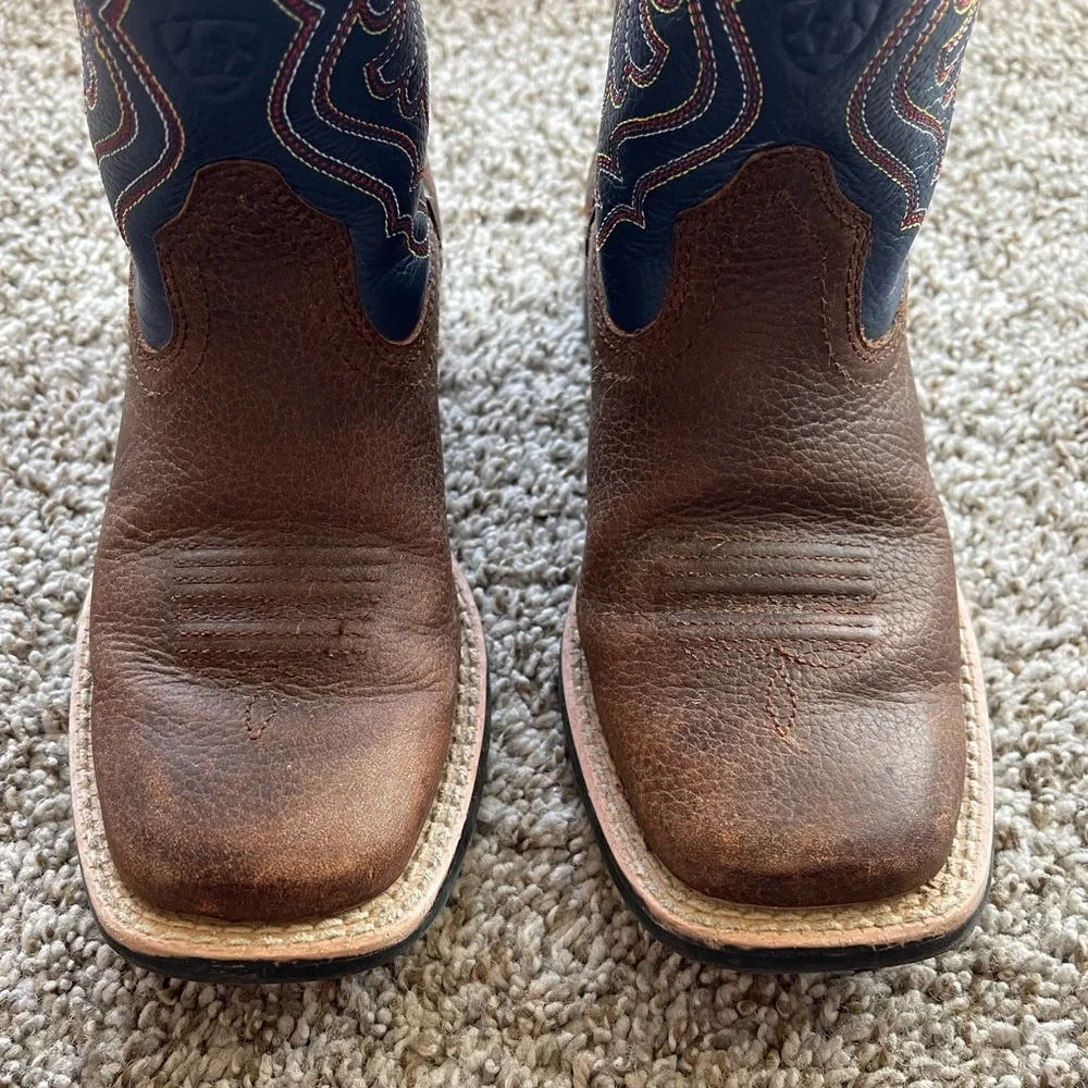 Ariat Brown Leather Cowboy Boots with Blue Stitching
